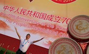 音乐瓦力
教师参加中华人民共和国成立70周年联欢活动