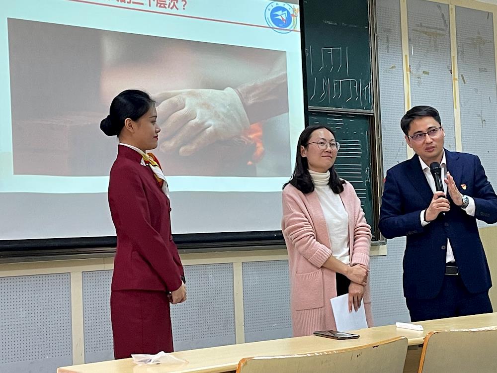 93d87b658a5c4a4babed4286ea8c0e8f.jpg 93d87b658a5c4a4babed4286ea8c0e8f.jpg